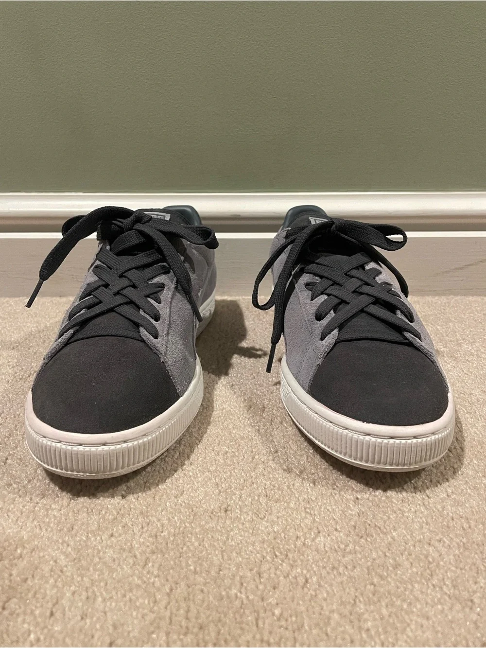 Puma Men’s Suede Classic Low-Top Sneakers - Brand New - Gray two tone